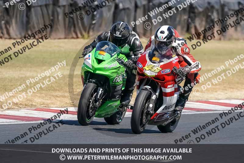 donington no limits trackday;donington park photographs;donington trackday photographs;no limits trackdays;peter wileman photography;trackday digital images;trackday photos